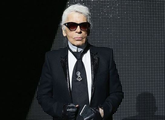 Adevăratul motiv pentru care designerul Karl Lagerfeld purta mereu ochelari de soare
