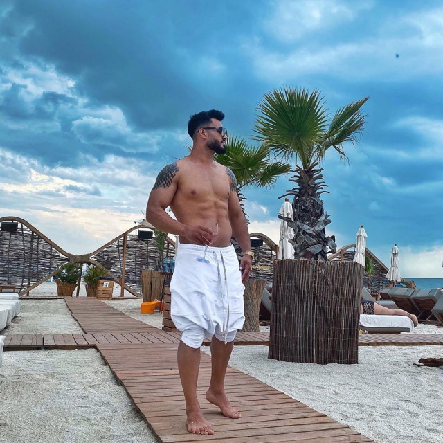 Prima REACŢIE a lui JADOR, după ce a fost BĂTUT în parcarea clubului Breeze din Mamaia