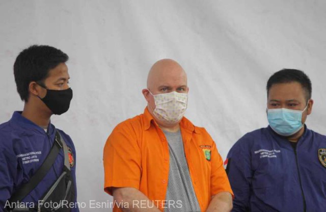 Un american căutat de FBI pentru fraudă cu criptomonedă, arestat în Indonezia pentru agresiune sexuală