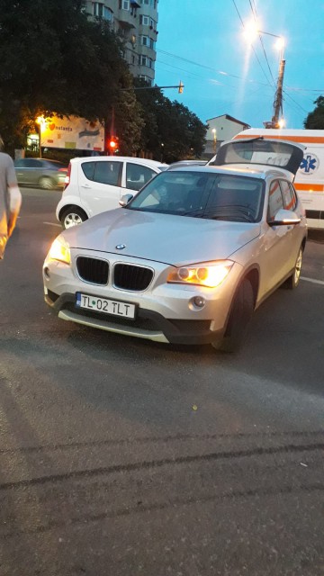 Șoferul unui BMW cu numere de Tulcea a făcut PRĂPĂD într-o intersecție din Constanța