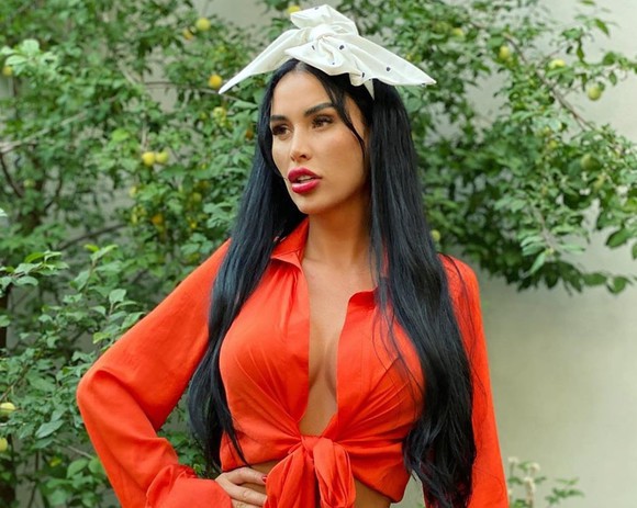 Daniela Crudu a împlinit 31 de ani. Nu s-a dezmințit nici de ziua ei și a pozat incredibil de sexy