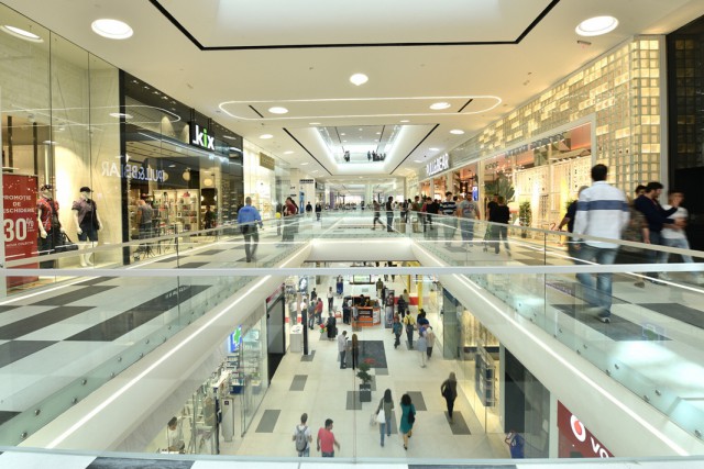 Relația dintre proprietarii şi chiriaşii mall-urilor ar putea fi reglementată prin lege