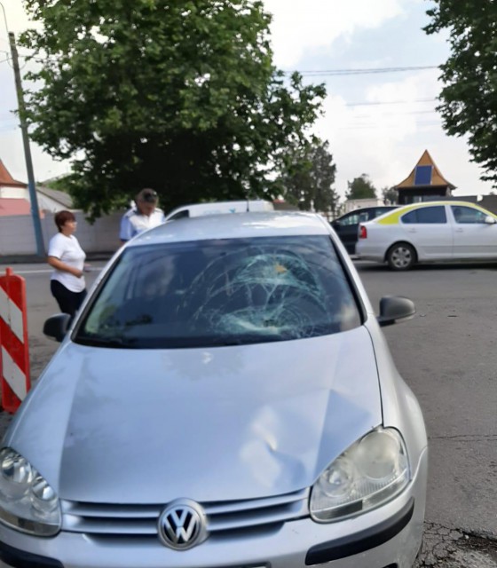 Accident rutier pe bulevardul I.C.Brătianu: un pieton a fost rănit