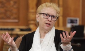 PSD sare în apărarea lui Renate Weber: Nu există niciun motiv întemeiat să fie revocat Avocatul Poporului