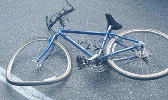 Accident rutier pe bulevardul Mamaia. Un biciclist a fost rănit