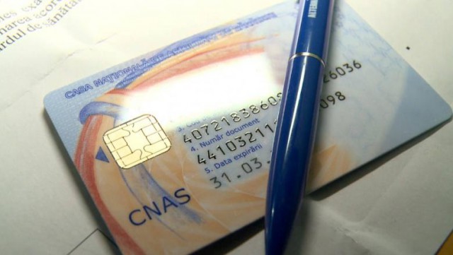 Cardul de sănătate redevine obligatoriu de la 1 iulie, cu două excepţii
