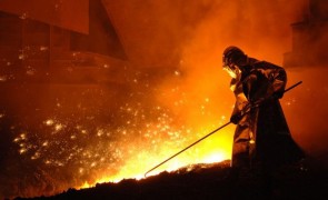 Producţia mondială de oţel a scăzut cu 8,7% în luna mai