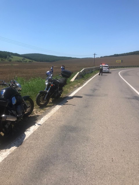 Accident rutier în drum spre Tulcea: a intrat cu motocicleta în parapet