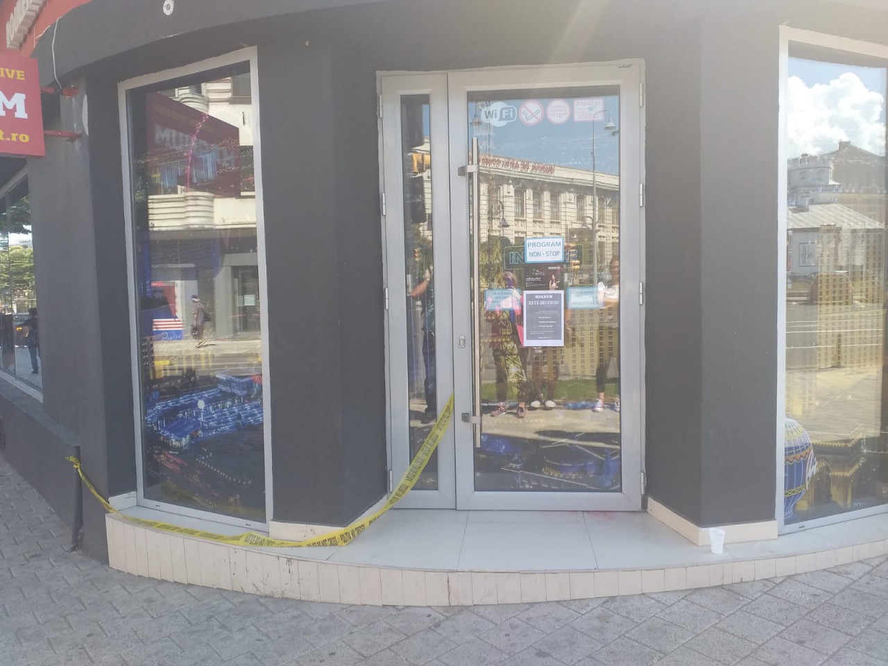 Operatoarea unei săli de jocuri, STRÂNSĂ de GÂT, în Constanţa! Operatoarea unei săli de jocuri, STRÂNSĂ de GÂT, în Constanţa!