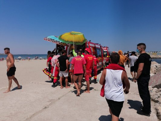 Persoană conștientă scoasă din mare, la Vama Veche 