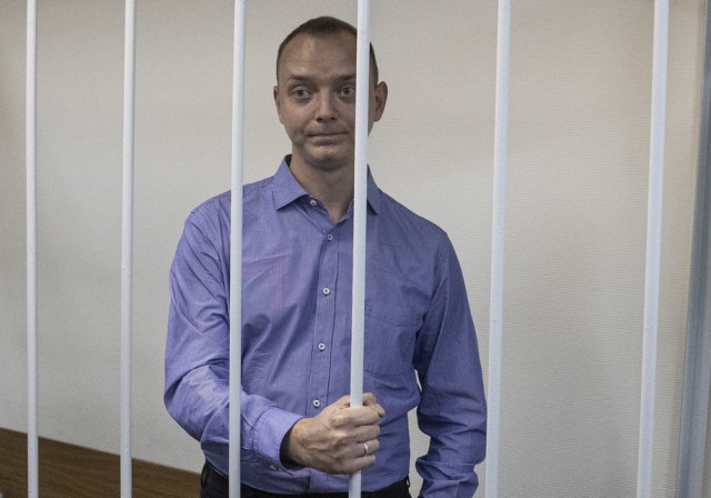Rusia - Avocat: Cazul jurnalistului militar Ivan Safronov, acuzat că ar fi spionat pentru NATO, pare fabricat