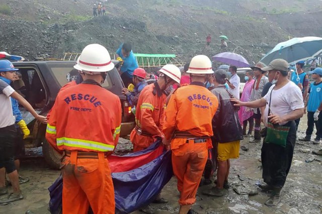 Myanmar: Cel puţin 113 morţi într-un accident survenit la o mină abandonată de jad
