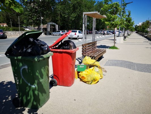 O inițiativă BUNĂ: GUNOAIELE din MAMAIA, RIDICATE doar NOAPTEA