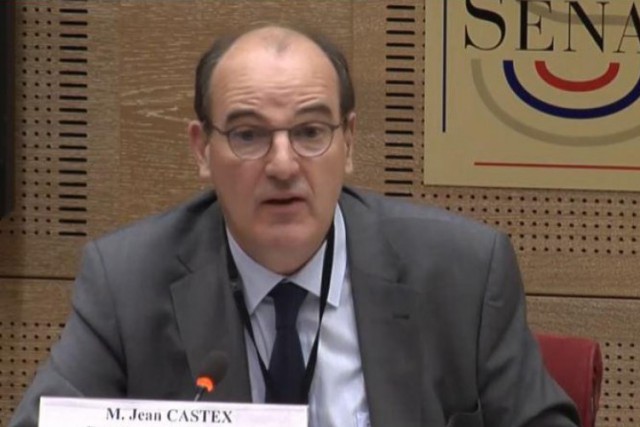 Franţa: Noul premier îi ia apărarea ministrului de interne, acuzat de viol