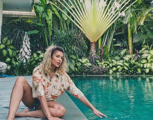 Peripețiile Lorei, blocată în Bali, nu se opresc. Insula indoneziană, lovită de un cutremur de 6.6 grade
