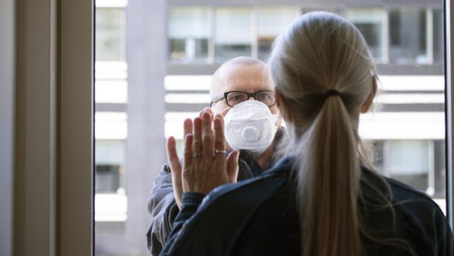 Expert german: Al doilea val de COVID, în toamnă. Intensitatea va fi determinată de cât de mult va călători lumea