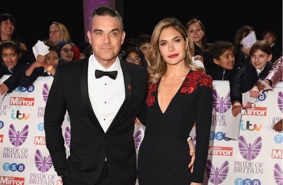 Robbie Williams a mărturisit că nu dorea copii cu Ayda Field