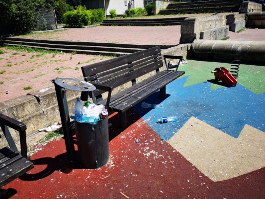 Locuri de joacă, VANDALIZATE. S-a deschis dosar PENAL