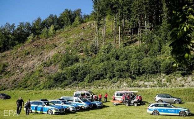 Germania: Operaţiune de căutare demnă de seria 'Rambo' în Pădurea Neagră, unde un bărbat a dezarmat 4 poliţişti şi a fugit