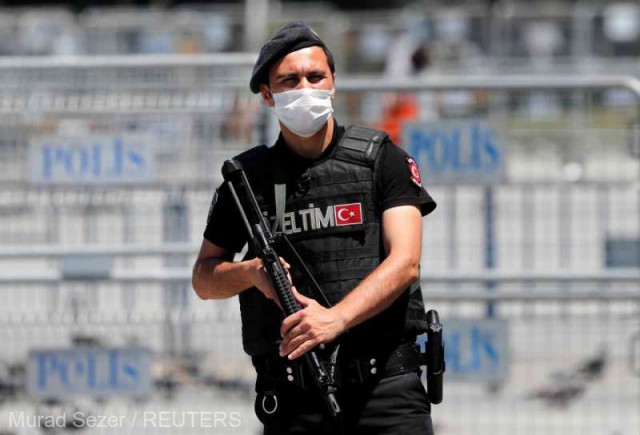 Poliţia turcă a arestat 27 de persoane ce pregăteau un atac terorist