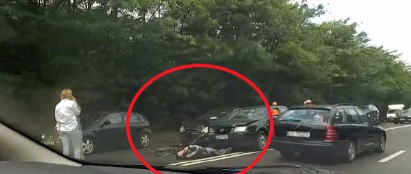 ACCIDENT rutier la ieșire din EFORIE: persoană ÎNTINSĂ pe CAROSABIL! Video