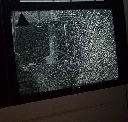 VIDEO Autobuz al CT BUS, VANDALIZAT de teribiliști