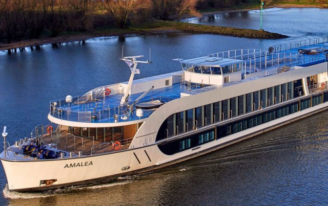 Navele de croazieră revin pe Dunăre cu reguli stricte de siguranţă la bord