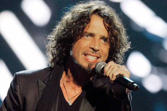 O versiune a piesei 'Patience' a trupei Guns N’ Roses, cântată de regretatul star rock Chris Cornell, a fost lansată