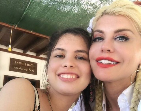 Loredana și-a serbat fata, care îi seamănă leit! La 22 de ani, Elena scrie poezii