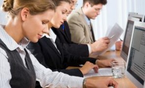 USR-PLUS vrea să schimbe concursurile pentru funcţionari publici: Candidaţii să nu mai poată afla subiectele înainte