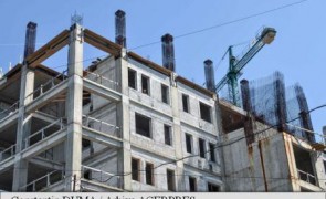 Guvernul României le dă o mână de ajutor tinerilor pentru a-și cumpăra locuințe