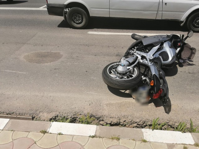 Accident rutier la ieșire din Mangalia. Un motociclist a fost rănit