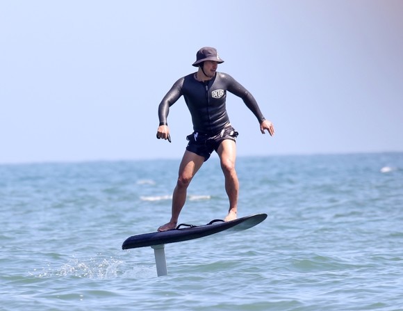 Orlando Bloom şi Katy Perry, plajă în vremea pandemiei! Cum arată cântăreața în ultimul trimestru de sarcină