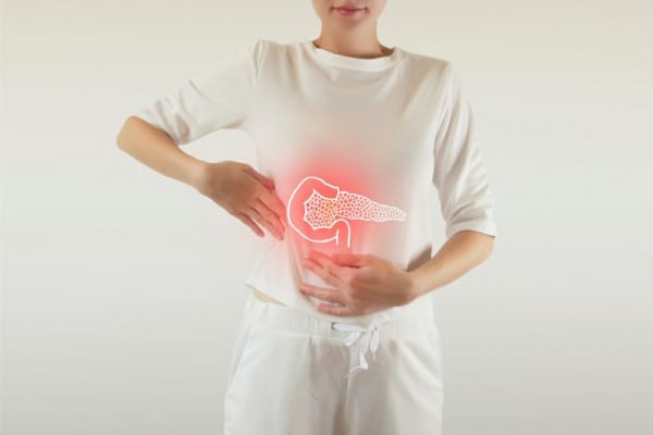 Pancreatita cronică: cauze, simptome, tratament, diferența față de forma acută