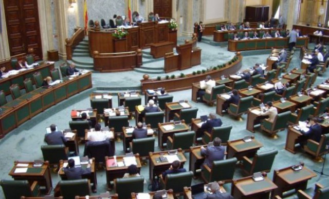 Senat: Proiectul privind desfiinţarea Secţiei pentru investigarea infracţiunilor din Justiţie - respins