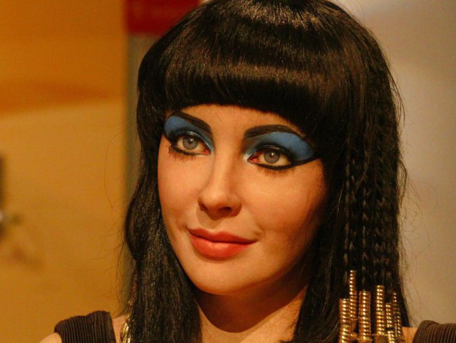 Un triunghi amoros celebru şi interzis: cum s-a iubit Elizabeth Taylor cu soţul celei mai bune prietene