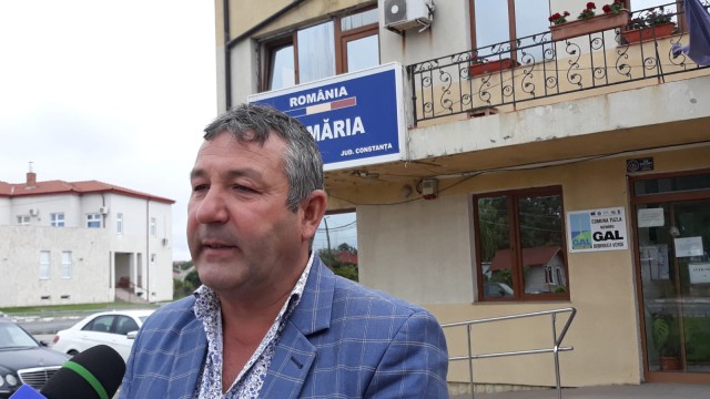 PRIMĂRIA și PREFECTURA vor să RESTABILEASCĂ ordinea pe PLAJA din TUZLA