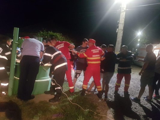 O FEMEIE a fost SALVATĂ dintr-o fântână ADÂNCĂ DE 20 de metri