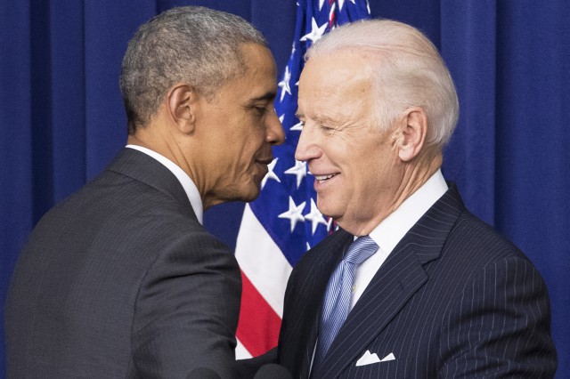 Coronavirus: Biden şi Obama critică într-un videoclip gestionarea de către preşedintele Trump a pandemiei