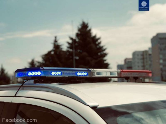 Ucraina: Un bărbat înarmat cu o grenadă a luat ostatic un poliţist