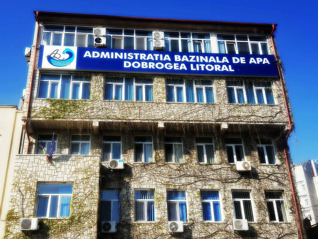 Unde vrea Viorel Cobzariu să stâlcească gândacii?!