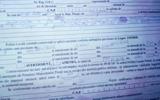 Persoană AMENDATĂ pentru nerespectarea carantinei