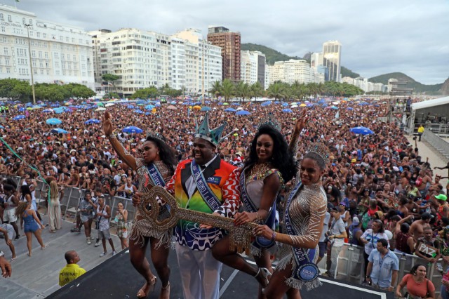 Rio de Janeiro anulează petrecerea de sfârşit de an de pe plaja Copacabana