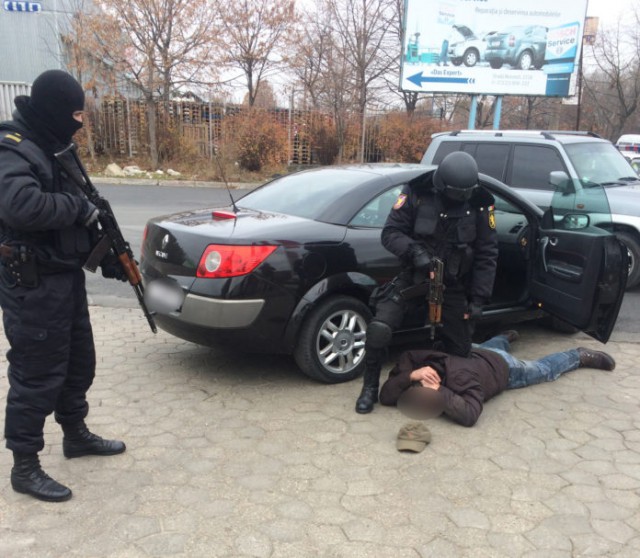 Mamaia e PLINĂ de INVESTIGATORI sub ACOPERIRE, în căutarea DEALERILOR de DROGURI