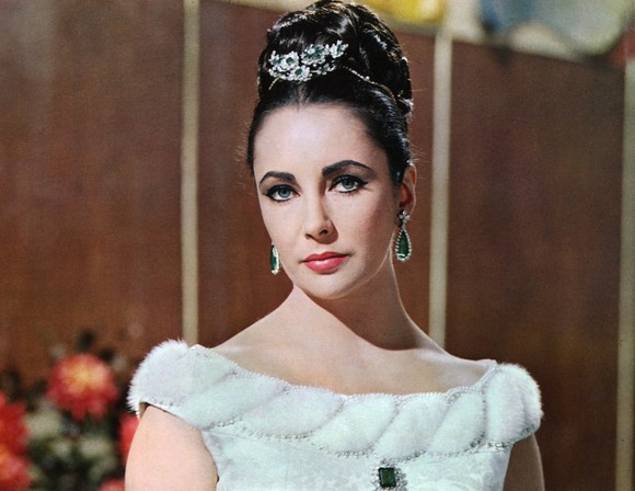 Elizabeth Taylor, protagonista unui triunghi amoros. I-a luat soţul celei mai bune prietene fără nicio remuşcare