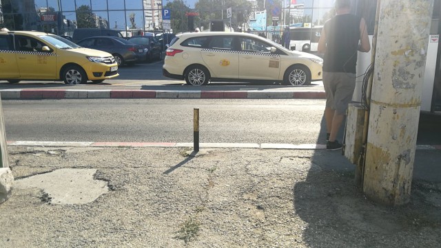 SCANDAL în GARA Constanța, între TAXIMETRIȘTI și PIRAȚI
