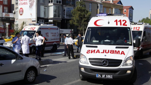 Autobuz al armatei răsturnat în Turcia: cinci militari morţi şi zece răniţi