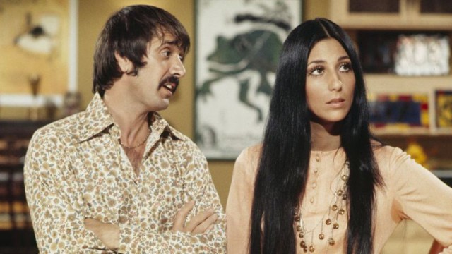 După numai patru zile de la divorţul de Sonny Bono, Cher a ajuns din nou la altar. A doua căsnicie a divei a durat 10 zile