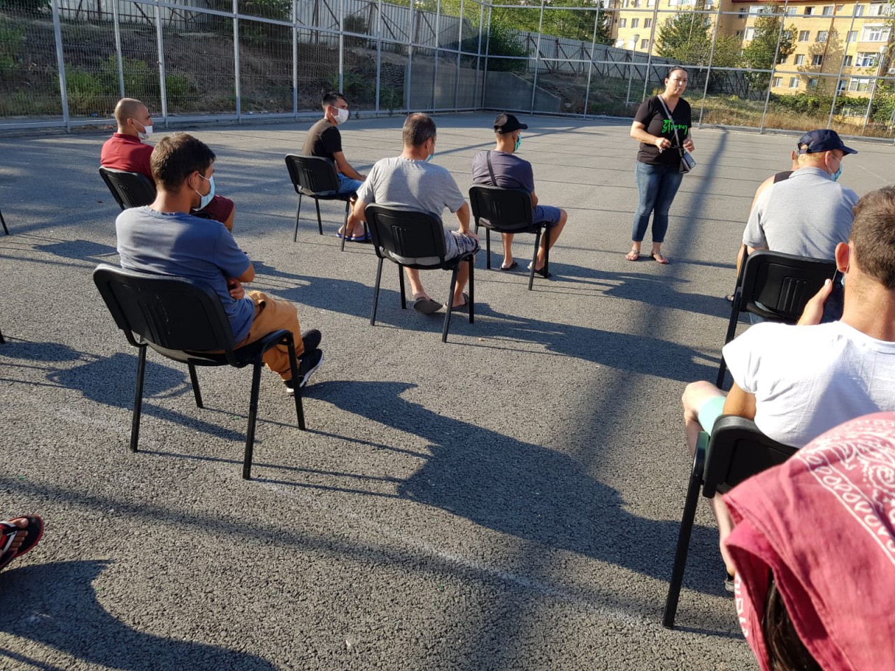 Primăria POMPEAZĂ bani în cartierul Henri Coandă pentru educaţie SEXUALĂ Primăria POMPEAZĂ bani în cartierul Henri Coandă pentru educaţie SEXUALĂ