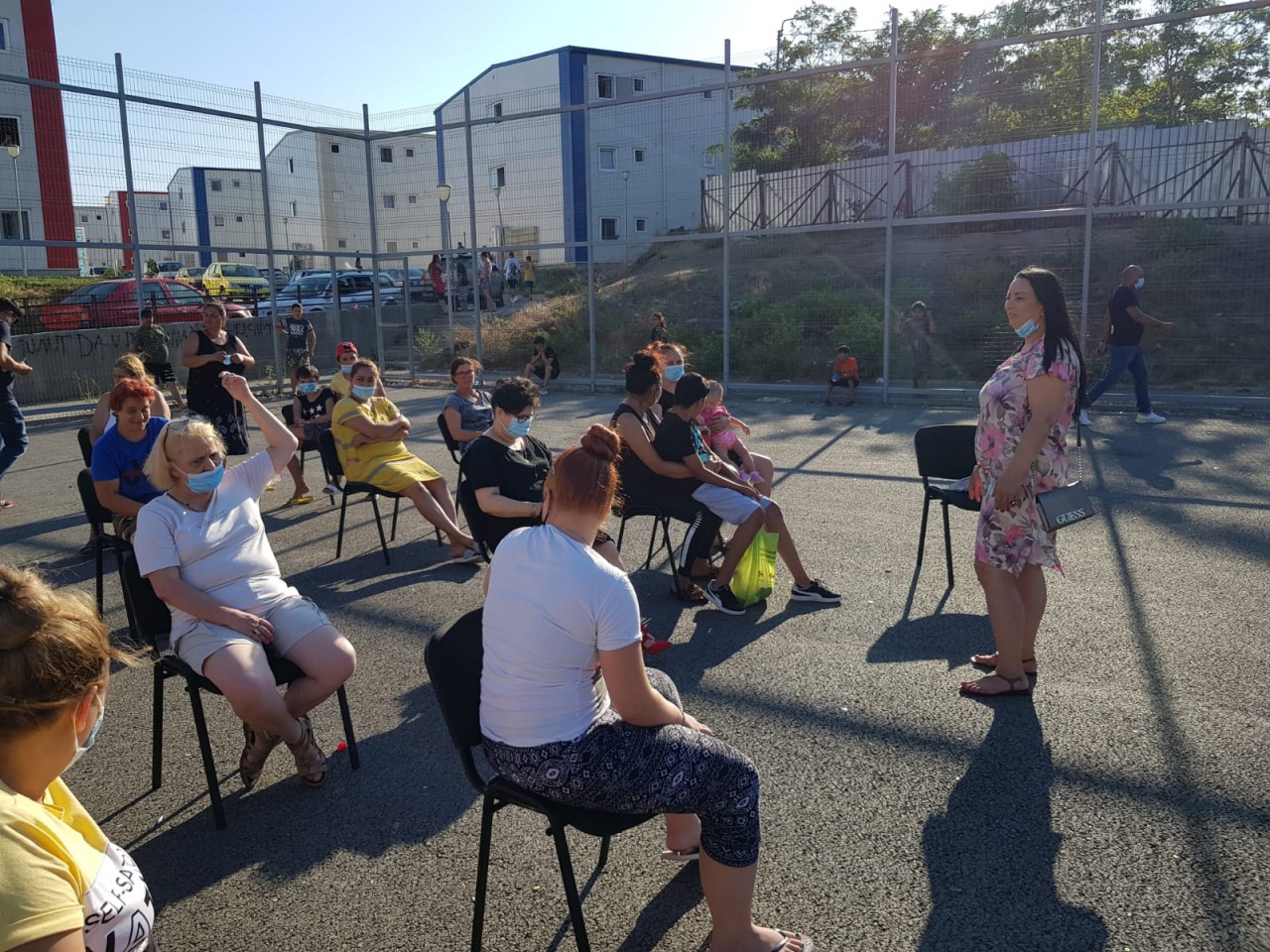 Primăria POMPEAZĂ bani în cartierul Henri Coandă pentru educaţie SEXUALĂ Primăria POMPEAZĂ bani în cartierul Henri Coandă pentru educaţie SEXUALĂ